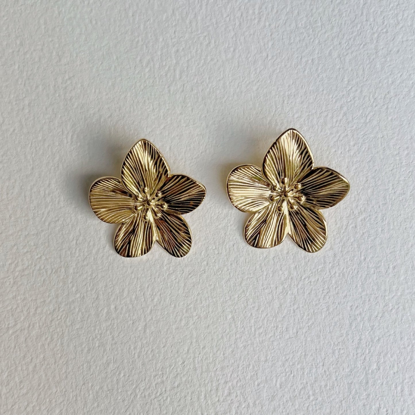 Flores Gold Earrings