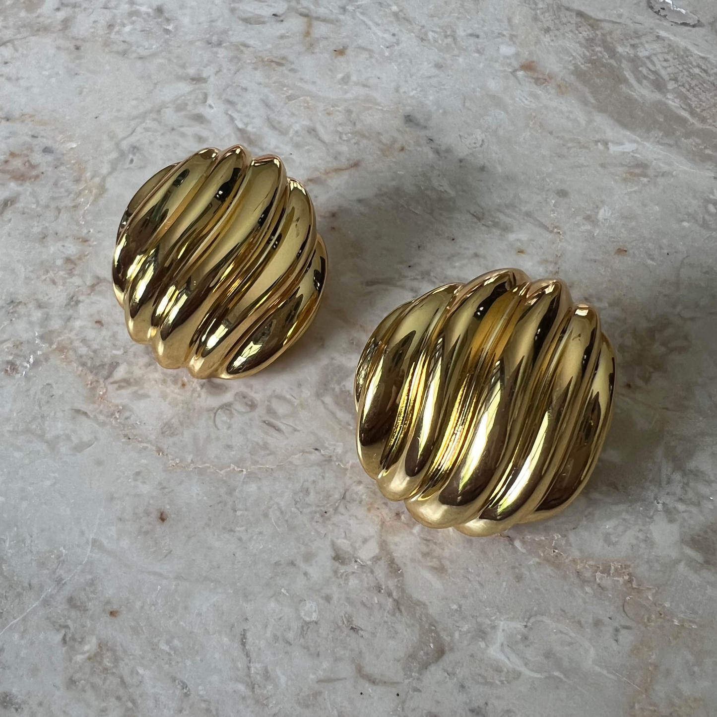 Nori Round Earrings