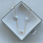 freshwater pearl necklace with gold in a box 